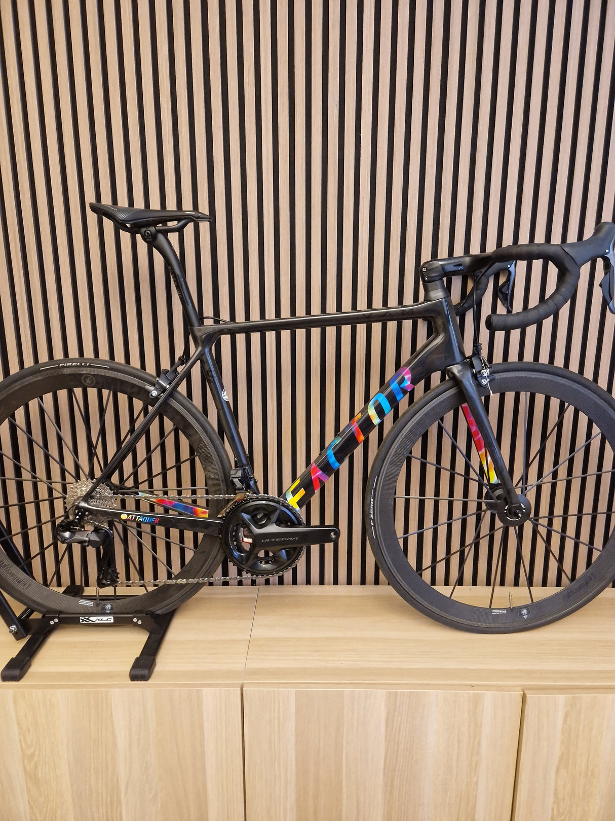 Factor O2 VAM (Rim Brake) - Attaquer - Shimano Ulegra Di2 (12s) - Lightweight Meilenstein - 54cm