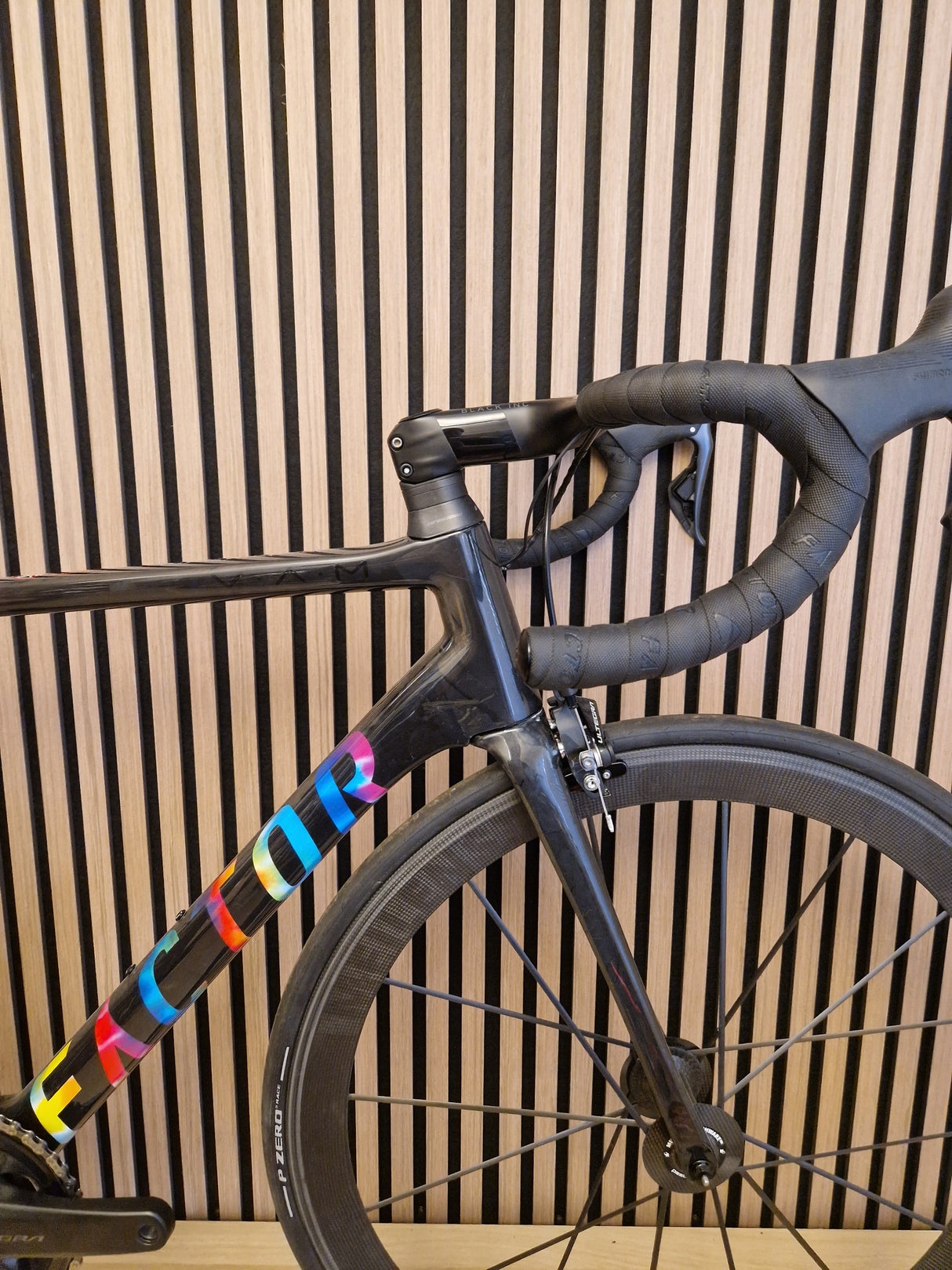 Factor O2 VAM (Rim Brake) - Attaquer - Shimano Ulegra Di2 (12s) - Lightweight Meilenstein - 54cm