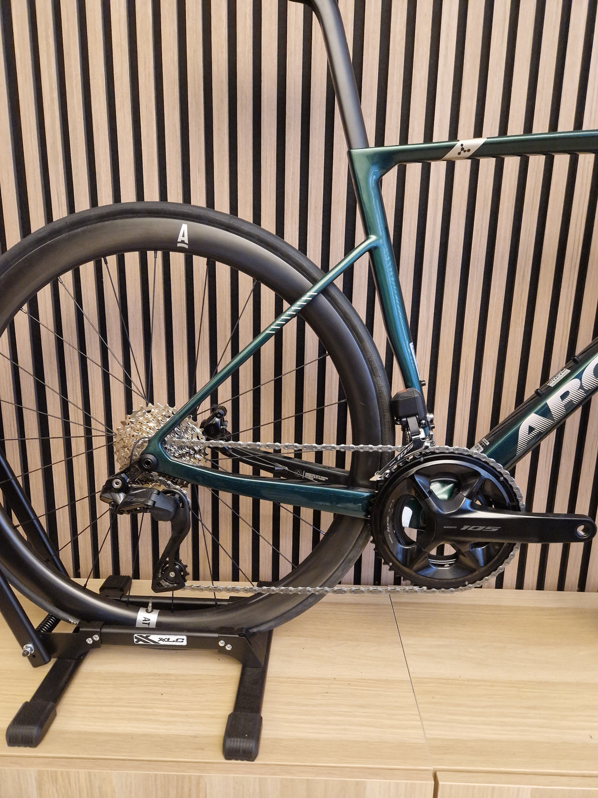 Argon 18 SUM - Shimano 105 Di2 & Atten L42 Wheelset