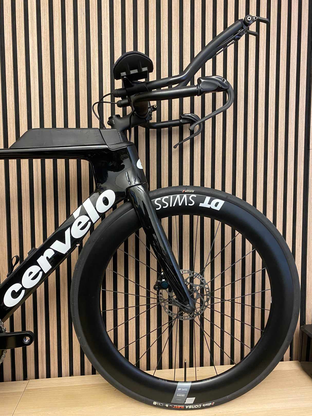 Cervelo P-Series - Ex Demo (Shimano 105 R7100 & DT Swiss ARC 1400 Wheels)